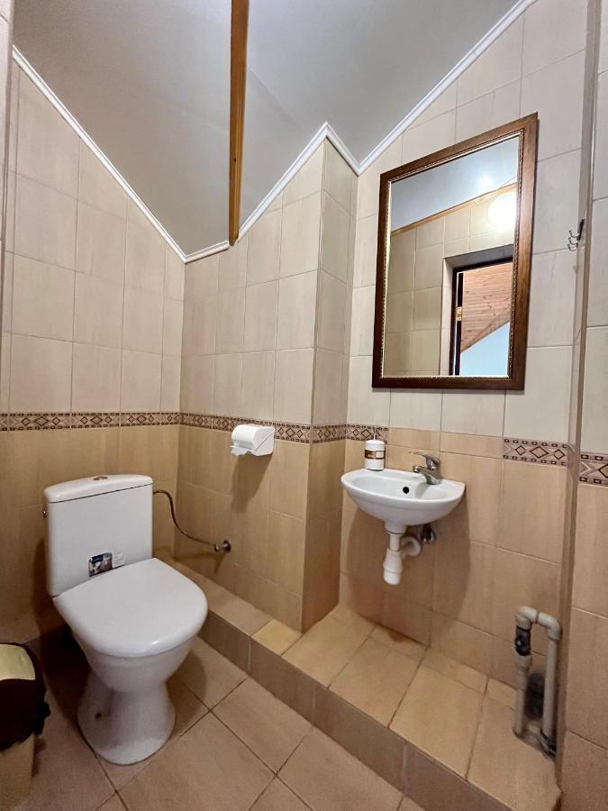 Hotel Ніч Над Карпатами Slawske Exterior foto
